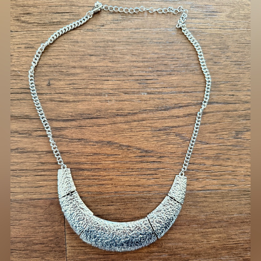Elegant Silver Textured Necklace
